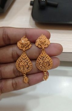 Pendents Gold, Shadi Preparation, Turkish Gold Jewelry, Gold Earing, Bride Sneakers, Latest Earrings Design, Small Earrings Gold