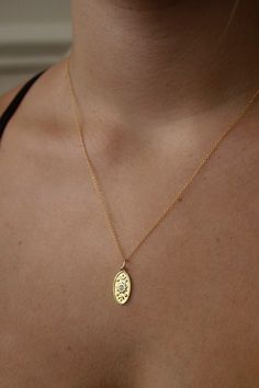 This dainty and minimal necklace features an oval pendant with moon, sun and stars. Adorned with a dainty center cz stone. Perfect for layering! Closure: spring ring Materials: 14K Gold Filled Measures 16" - 18" adjustable Handmade in New York Perfectly packaged, ready for gift-giving! Affordable Fine Jewelry, Celestial Stars, Necklace Stack, Diy Jewlery, Minimal Necklace, Mexican Jewelry, Jewelry Accessories Ideas, Jewelry Lookbook, Layering Necklace