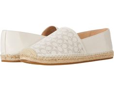 Espadrilles Outfit, Women's Flat Shoes, Leather Espadrilles, Branded Bags, Flat Espadrille, Toe Designs, Flat Shoes, Top Trends, Womens Flats