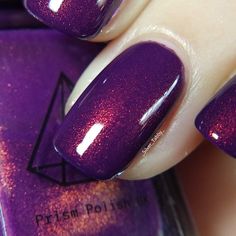 Jinx Clouds, Wintry Nails, World Nails, Clouds Tattoo, Cloud Tattoo, Fancy Nails Designs, Outfit Styling, Indie Nail Polish, Fun Clothes