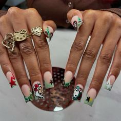 Winter Shorties Nails, Short Alligator Nails, Holiday Acrylic Nail Designs, Do Nails With Me, Nails I Love Me, Short Baddie Nail Ideas, Square Acrylic Nails Winter, Nails No Charms, Nails With Stars Design