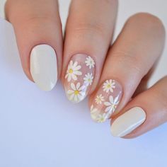 This Nail Wraps item by NailWrapShop has 14 favorites from Etsy shoppers. Ships from Australia. Listed on Jun 11, 2024 Neutral Xmas Nails, Christmas Flower Nails, Dopamine Nails, Simple Flower Nail Art, Cutesy Nails, Nail Inspired, Preppy Nails, Nail Polish Flowers, Colour Crush