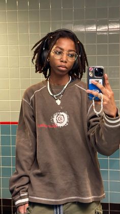 Streetwear Women Outfits, Thrifted Outfit, Mens Printed T Shirts, Dreadlock Hairstyles For Men, Ideal Partner, Thrifted Outfits