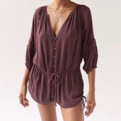 Urban Outfitters Sz Small Women Junie Brown Romper Bohemian Short Jumpsuit Nwot Condition: New Without Tags Size: Small 1120 Measurements: Length: 26.75 In Wide: 20.25 In (Armpit To Armpit) Sleeve: 17.5 In Shipped As Soon As Possible. Bundle & Save! Summer Long Sleeve Jumpsuits And Rompers For Vacation, Bohemian V-neck Jumpsuits And Rompers For Brunch, Fitted Bohemian Jumpsuits And Rompers For Beach, Bohemian Fitted Jumpsuits And Rompers For Beach Season, Bohemian Long Sleeve Jumpsuits And Rompers For Vacation, Bohemian Jumpsuits And Rompers For Beach Season, Bohemian Jumpsuits And Rompers For Beach Day Out, Casual One-piece Tops For Beach, Casual One-piece Beach Top