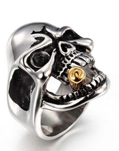 You are the big boss with a big cigar! impose yourself with this cigar skull ring, ideal for the leaders that impose themselves among the mortals! Stainless Steel 316L : does not blacken, resistant to chlorine No form of discomfort on your skin Neat details Weight: 20gr STANDARD SHIPPING OFFERED ☠️ Refer to our MEASURING GUIDE if you're not sure what size to order.. ☠️👉Discover our collection Skull Rings Rose Gold Diamond Band, Peach Morganite Ring, Blue Diamond Engagement Ring, Rose Gold Engagement Ring Vintage, The Big Boss, Stackable Diamond Rings, Amethyst Ring Engagement, Gold Diamond Band, Flower Engagement Ring