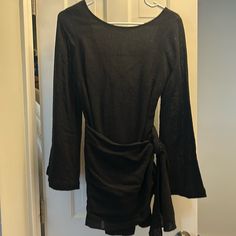 Free People Size Small Black Cotton Dress Nwot Lined, Bell Sleeves, Lace Up Back Black Mini Dress With Tie Waist, Black Long Sleeve Dress With Tie Waist, Casual Black Mini Dress With Tie Waist, Chic Black Mini Dress With Tie Waist, Long Sleeve Tie Waist Dress For Night Out, Black Mini Dress With Tie Waist For Party, Elegant Black Mini Dress With Tie Waist, Black Tie Waist Evening Dress, Fitted Long Sleeve Mini Dress With Tie Waist