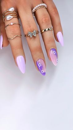 Ongles Violet Pastel, Cute Nails Purple, Beautiful Nail Colors, Nails Lavender, Ongles Gel Violet, August Nails, Back To School Nails, Hard Nails, Lavender Floral