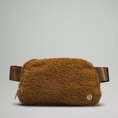 New With Tags Lululemon Everywhere Fleece Belt Bag Everywhere Fleece Belt Bag, Lululemon Bags, Everywhere Belt Bag, Festival Bag, Caramel Color, Bag Straps, Fleece Fabric, Large Bags, Belt Bag