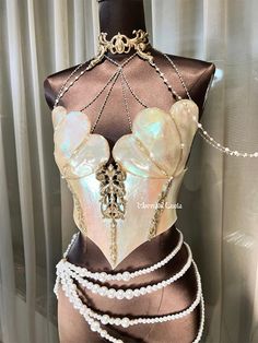 Glistening Seashell Princess Resin Mermaid Corset Bra Top - Etsy Mermaid Cosplay, Top Cosplay, Silicone Bra, Mermaid Aesthetic, Corset Bra, Crystal Resin, Mermaid Costume, Dolce E Gabbana, Mermaid Fashion