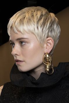 2022 Image, Short Haircut Styles, Very Short Hair, Girl Haircuts, Short Hair Color, Trending Haircuts, Short Blonde, Short Hair Haircuts, Short Hair Styles Pixie