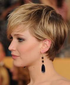 amp-pinterest in action Jennifer Lawrence Short Hair, Jennifer Lawrence Hair, Kort Bob, Short Blonde Pixie, Hair Cuts 2017, Short Spiky Haircuts, Messy Bob, Blonde Short