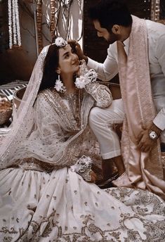 Desi Engagement Photos, Nikkah Couple Poses, Pakistani Wedding Photos, Mehindi Poses, Nikkah Poses Couple, Desi Wedding Photoshoot, Pakistani Couple Aesthetic, Vogue Couple Photoshoot, Nikah Photos