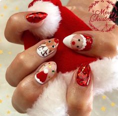 Weihnachts Press on Nails | Weihnachtsnägel | Urlaub Press on Nails | Grüne & Rote Nägel | Rentier Nägel Santa Almond Nails, Santa And Rudolph Nails, Santa And Reindeer Nails, Santa Nails Design, Christmas Nails Rudolph, Rudolf Nails, Christmas Nails Santa, Santa Claus Nails, Rudolph Nails