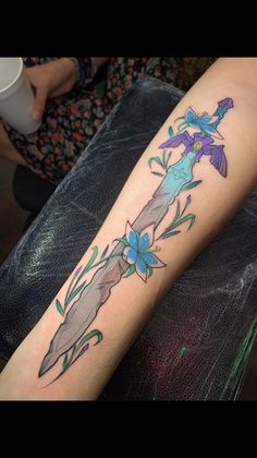 Breath Of The Wild Tattoo, Color Tatoos, Loz Tattoo, Zelda Tattoo Ideas, Queer Tattoos, Triforce Tattoo, Element Tattoo, Anime Tattoo Ideas