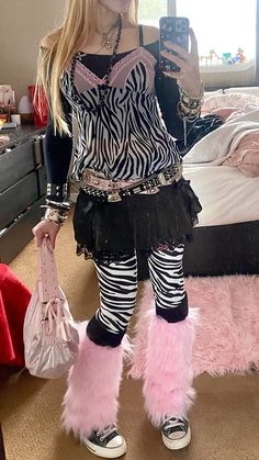 2000s Fashion Gyaru, Rave Dti Outfit, Fall Mcbling Outfits, 2000s Rave Outfits, Y2k Outfits Trashy, Mcbling Outfit Ideas, Y2k 2000s Fashion Outfits, Rave Style Outfits, Y2k Rave Outfits