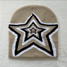 Y2k 2000s Grunge Punk Beige Star Design Beanie These Beanies Are Unisex! Super Soft And Cozy Brand New Bennies Hats Brown, Grunge Beanie Aesthetic, Y2k Beanie Men, Punk Beanie, Crochet Beanie Y2k, Y2k Hats, Swaggy Clothes, Star Beanie, Fall Beanie