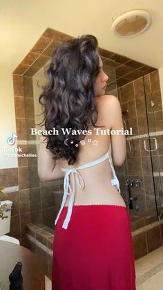 Hair Styles Summer, Aesthetic Summer Hairstyles, Wavy Hair Tutorial, Summer Hair Styles, Cute Fashion Outfits, Fashion Outfits Cute, Beach Waves Tutorial, Wavy Beach Hair, Tara Michelle