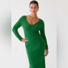 Nwt J. Crew Long-Sleeve V-Neck Ribbed Sweater Dress In Jungle Green Xs Meet Your New Favorite Style For In-Between Seasons. This Form-Fitting Yet At The Same Time Perfectly Stretchy Body Con Dress Features A Luxe, Ribbed Texture, Long Sleeves And A V-Neck To Show Off Your Favorite Jewelry. 72% Viscose/28% Polyester. Dry Clean. Imported. Popular Style. Dress Sold Out Quickly Online. Size Xs, But Generous. Fits Like A Small In My Opinion. Fitted Silhouette. Falls Above Ankle, 47 1/2" From High Poi Winter Stretch V-neck Dress, Bodycon V-neck Sweater Dress For Winter, Winter Bodycon V-neck Dress, Winter V-neck Stretch Bodycon Dress, Green V-neck Dress For Fall, Winter Stretch V-neck Midi Dress, Stretch V-neck Midi Dress For Winter, Winter V-neck Stretch Midi Dress, Stretch V-neck Winter Dress