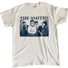 The smiths / Morrissey / Moz on silver grey tee promo tee. The Smiths T Shirt, Columbia Shirt, The Smiths, Brown Tshirt, Morrissey, Band Shirt, Grey Tee, Band Shirts, 로고 디자인