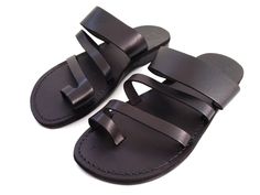 SALE ! New Leather Sandals TRIPLE Men's Shoes Thongs Flip Flops Flats Slides Slippers Biblical Bridal Wedding Colored Footwear Designer Another beautiful model from SANDALIM: TRIPLE style. Buy any 3 pairs from us and get FREE UPGRADE for Expedited Shipping ITEMS SPECIFICS All our sandals made from thick cow leather which come from Italy and varnished with a special varnish to protect the leather. Soles are made from 'press' rubber. Once you wear it, you will feel how it's comfortable and strong. Leather Sandals For Men, Green Leather Sandals, Jesus Sandals, Summer Leather Sandals, Everyday Sandals, Sandals For Men, Leather Sandals Handmade, Genuine Leather Sandals, Mens Leather Sandals