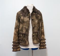 "Super Lightweight but Warm Nicola Berti Vintage Brown Genuine rabbit Skin fur button down jacket   Exellent Condition! Like New Length: 24\" Pit: 19\" Sleeve: 23\" Shoulder: 17\" Genuine rabbit fur x skin Button closure" Designer Winter Blazer With Snap Buttons, Designer Winter Outerwear With Button Closure, Designer Long Sleeve Outerwear With Faux Fur Trim, Button Down Jacket, Brown Jacket, Vintage Women, Rabbit Fur, Vintage Brown, Down Jacket