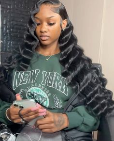 hair Soft Crimps Wig, Black Lacefront Hairstyles, Hairstyles Wigs Black Women, Sew In Hair Styles, Side Part Wand Curls, Side Part With Crimps, Crimp Curls, Lace Front Hairstyles