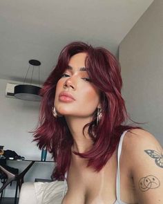 Deep Red Hair, Red Hair Trends, Cherry Red Hair, Wine Red Hair, Red Hair Inspo, Cherry Hair, Hair Color Burgundy, Dark Red Hair