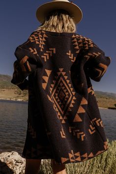 The perfect cardigan is waiting for you! Our new Hays Oversized Cardigan is an instant Baltic Born fave with unique details. Western Style Women, Casual Vacation Outfits, Trendy Cardigans, Annie Oakley, Perfect Cardigan, Western Style Outfits, Baltic Born, Long Knit Cardigan