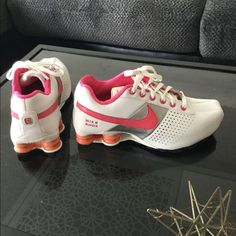 Brand New Nike Shox Without Box Very Rare (2010) Pink And White With Orange Shoxs Size 3.5 Chart Says Equivalent To A Woman’s Size 5 But For Reference I’m A Size 5.5/6 In Woman’s And These Fit Perfect Nike Vapormax Women, Nike Shox For Women, Nike 270, Track And Field Shoes, Nike Vapormax, Purple Nikes, Nike Lunar, Womens Golf Shoes, Nike Air Max For Women