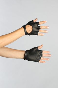 Steam Trunk Vox Gloves Black - Gloves -  - FIVE AND DIAMOND Steam Trunk, Fingerless Leather Gloves, Leather Fingerless Gloves, Leather Driving Gloves, Gloves Design, Hand Gloves, Black Leather Gloves, Driving Gloves, Gloves Black