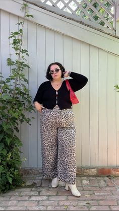 Plus size outfit, curly bob hair, round face with a bob, curly bob haircut, plus size fall outfit, fall ottd, cheetah print pants, anthropologie outfit Bob Hair Round Face, Bob Haircut Plus Size, Chicago Clothes, Curly Bob Hair, Curly Bob Haircut, Plus Size Fall Outfits Casual, Curvy Fall Outfits, Cheetah Print Pants, Casual Plus Size Outfits