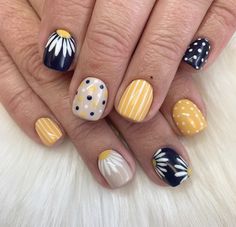 September Manicure, Nemo Nails, Striped Nail Designs, Dot Nails, Simple Fall Nails, Finger Nail Art, Clear Nail, Polka Dot Nails, Clear Nail Polish