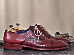 TucciPolo classic Burgundy Lace-ups Calfskin Handmade Luxury Mens Shoe Italian Shoes For Men, Italian Leather Sandals, Italian Leather Boots, Leather Shoe Laces, Handmade Boots, Custom Made Shoes, Italian Leather Shoes, Wingtip Oxford, Italian Shoes