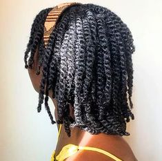 Are you a natural girlie who loves putting your hair in protective styles and can't decide what your next hairstyle should be? Look no further than two-strand #afro #hairstyles Twists Natural Hairstyles, Cabello Afro Natural, Natural Hair Twists, 4c Natural Hair, Protective Hairstyles Braids, Hair Twist Styles