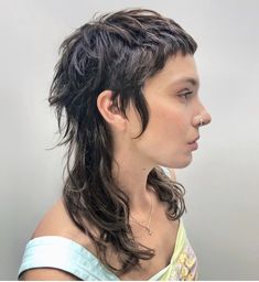 Very Short Bangs Long Hair, Hairstyles For Shag Haircut, Queer Shag Haircut, Mullet With Micro Bangs, Dreads With Bangs, Shag Mullet Haircut, Bangs Mullet, Skullet Haircut, Shag Haircuts With Bangs