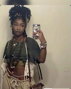 #pinterestinspired #oufitinspo #inspiration #fashion Black Hippy, Boho Fits, Earthy Aesthetic, Hippie Aesthetic, Estilo Hippy, Mode Hippie