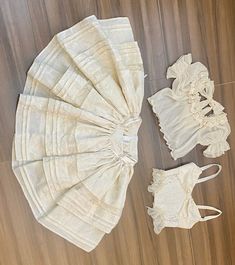 The price is for a blouse and a corset top only, others are not included.  Blouse   	 		 			Size 			Free Size 		 		 			Bust Vintage Beige Corset With Boned Bodice, Beige Vintage Overbust Corset, Vintage Ruffle Corset, Sleeveless Ruffled Coquette Corset, Vintage Cream Underbust Corset, Gothic Bag, Embossed Fabric, White Gardenia, Punk Dress