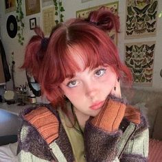 Light Red Dyed Hair, Fashion Forward Hairstyles, Choppy Red Hair, Short Red Hair Aesthetic, Cool Dyed Hair Ideas Short, Gorgeous Red Hair, Red Hair Color Ideas, Short Red Hair