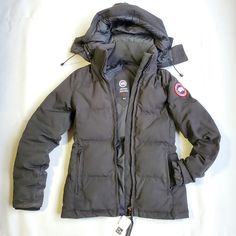 Nwt$1350 Canada Goose Black Quilted Chelsea Heritage Parka Coat Jacket Sz Xxs Canada Goose's Quilted Chelsea Heritage Jacket Is A Layer You'll Be Able To Depend On For Cozy Warmth All Season Long. A Slim Cut Gives This Piece Extra Versatility, And A Logo Patch Adds A Signature Finish. -Adjustable Hood Features A High Collar With Hidden Snap Closures For Added Coverage And Protection From Harsh Weather -Water-Resistant Arctic-Tech Fabric Exterior For Durability And Weather-Resistance -Quilt-Throu Canada Goose Rossclair Parka, Canada Goose Victoria Parka, Canada Goose Coat, Canada Goose Trillium Parka, Canada Goose Parka, Winter Parka, Hooded Parka, Long A, Parka Coat