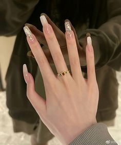 Nails Tay, Neutral Nail Art, Nails Trends, Nail Jewelry