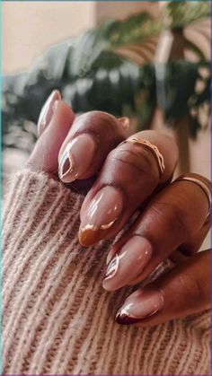 Cozy spring nails 2024 trends short Get ahead of the curve with the latest nail color trends for spring and summer 2023! From sunny yellows to ocean blues, explore the vibrant shades that will elevate your manicure game this season. Stay stylish and on-trend with these must-have nail colors. 💅☀️ #SpringSummerNailTrends #NailColorTrends #ManicureInspiration #SpringBeauty #SummerNails Fall Almond Nails, Rounded Acrylic Nails, Short Oval Nails, Pumpkin Nails, Round Nails, Oval Nails, Autumn Nails, Minimalist Nails