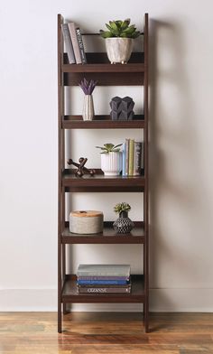 Freestanding contemporary 5-shelf ladder bookcase is perfect for storing books or decorative items. allen + roth Dark Walnut 5-Shelf Ladder Bookcase (20.5-in W x 72-in H x 18-in D) in Brown | SH-OF-3631 Floor Lamps With Shelves, Ladder Bookshelf Styling, Ladder Shelf Bedroom, Minimal Shelf Decor, Standing Shelf Decor, Ladder Shelf Living Room, Contemporary Bookshelves, Bookcase Decorating, Living Room Shelving