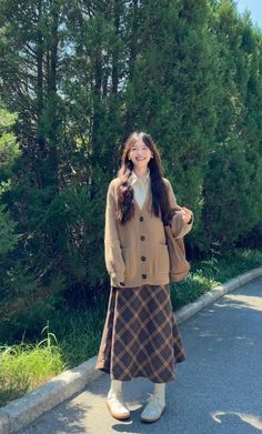 Korean Winter Outfits, Japan Outfits, Neat Casual Outfits, Korean Fashion Winter, Cute Modest Outfits, Hijabi Fashion Casual, Korean Outfits