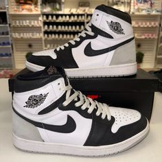 Size 10 - Jordan 1 Retro Og High Stage Haze Original Box Included Ships Same/Next Day High Top Shoe, Jordan Grey, Athletic Shoe, Sneaker Games, Jordans For Men, Jordan 1 Retro, Retro Look, Jordan Shoes, Top Shoes