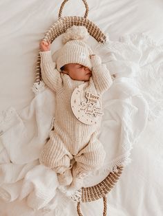 Perfect Winter Outfit, Newborn Coming Home Outfit, Baby Coming Home Outfit, Baby Keepsake Box, Knit Romper, Girls Coming Home Outfit, Take Home Outfit, Baby Arrival