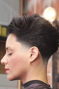 Fade Haircut Women, Low Taper Fade Haircut, Fade Cut, Low Fade Haircut, Taper Fade Haircut, Tapered Haircut, Haircut Types, Taper Fade, Fade Haircut