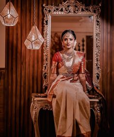 Bridal saree look ideas Hindu Wedding Photos, Indian Bride Makeup, Kerala Bride, Indian Bride Outfits, Bridal Lehenga Collection, Hindu Bride