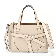 Used Loewe Gate 321.12.Z99 Beige S-155792 (Sku: Gzl12sjx) === General === Brand : Loewe Model : 321.12.Z99 Country Of Origin : Spain === Design === Type : Shoulder Bag Material : Leather Color : Beige Gender : Women === Size === Size (Hxwxd) : 18cm X 26cm X 9cm / 7.08'' X 10.23'' X 3.54'' Strap Length : 113cm / 44.48'' === Included Items === Accessories : Shoulder Strap Accessories Notice : Before Purchasing, Please Refer To The Images Of The Accessories Included With The Item. === Condition === Spain Design, Loewe Bag, Top Handle Handbags, Vintage Handbags, Antique Items, Leather Fashion, Top Handle, Bags Handbags, Shoulder Strap