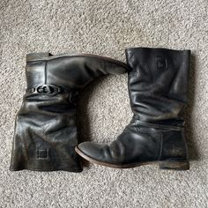 Black Italian Leather With Cool Worn In Aesthetic. Casual Black Calf Leather Moto Boots, Gucci Calf Leather Boots For Fall, Gucci Black Ankle Boots, Gucci Calf Leather Boots For Business, Gucci Black Round Toe Boots, Gucci Calf Leather Business Boots, Classic Gucci Boots With Leather Lining, Classic Gucci Boots With Leather Sole, Casual Gucci Leather Boots