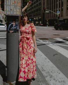 When downtown meets color, magic happens. www.flyingtomato.com⁠ #citystyle #streetstyle #cityfashion #urbanfashion #downtownfashion #chiclook #citychic #downtownstyle #cityvibes #downtownlife #urbanstyle #datenightdress #datenightoutfits #summerlook #partydress #floraldresses #pinkdresses Color Magic, Date Night Outfit